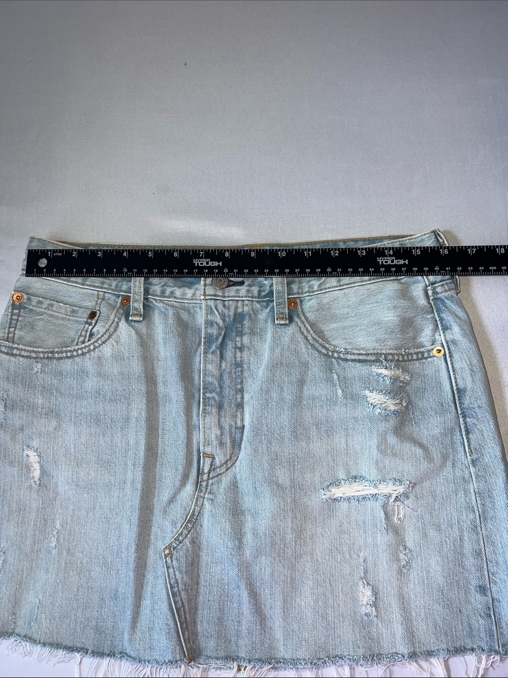 Levis Skirt Womens 31 Blue A Line Mini Light Wash Distressed Zip Fly Denim - Picture 10 of 11